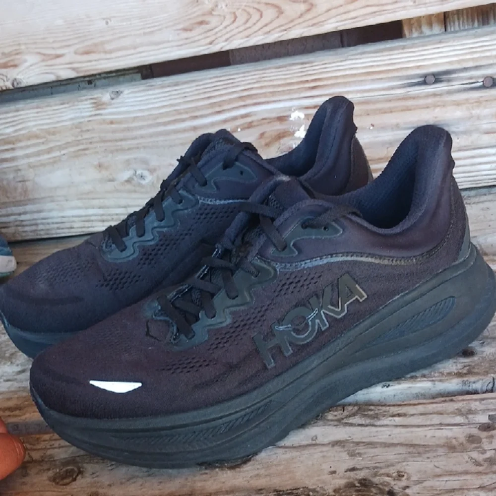 Hoka Bondi 9 Black Athletic Shoes with Cushioned Midsole - Picture 7 of 15